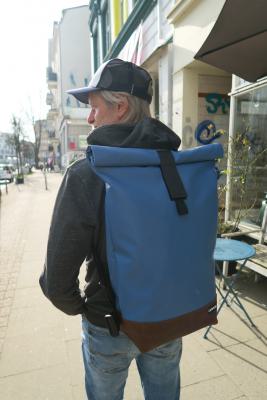 Upcycling Backpack made of used gym mat, leather and Seatbelts, the interior is made of Tarpaulin in 3 sizes